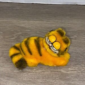 Vintage 1981 Fun Farm Garfield Plush Toy With Turning Head